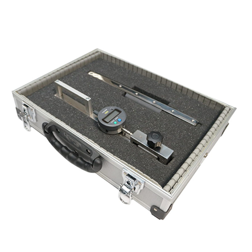 Manual deformation gauge for precise measurement of soil and structural deformations, used in geotechnical and civil engineering applications