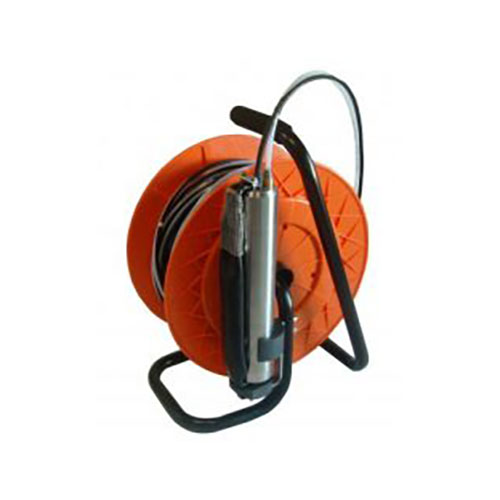 Geofono da pozzo per misurare vibrazioni sismiche e acustiche in profondità, utilizzato per monitoraggi geotecnici e studi ambientali - Tecnopenta Srl