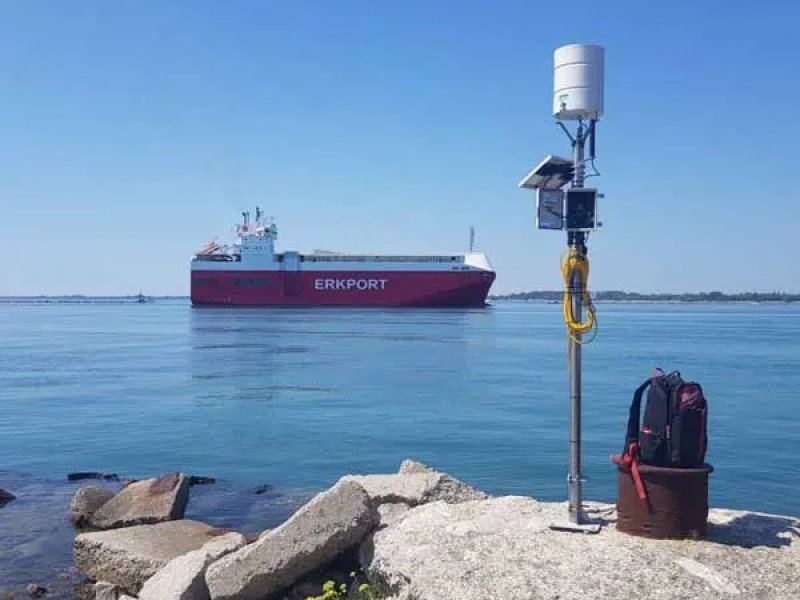 Piezometric system for monitoring groundwater levels and rainfall in a port area.